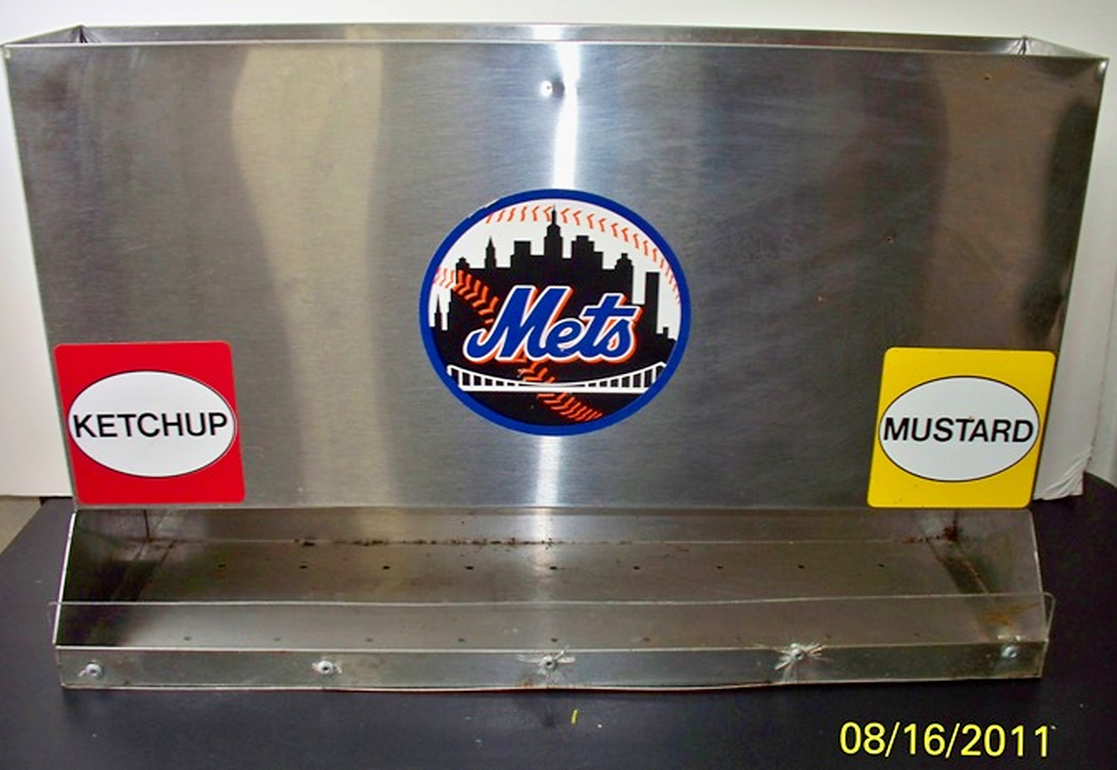 Mustard-Ketchup-Holder-8-2011A.jpg